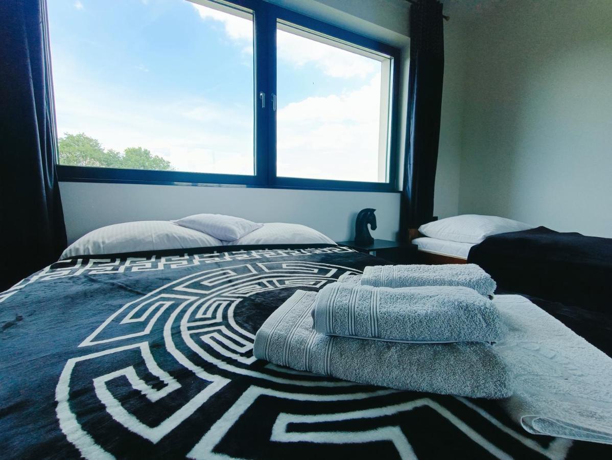 Modern Rancho - Apartamenty Nad Rzeka, Przy Stadninie Koni Kruszyna  Экстерьер фото