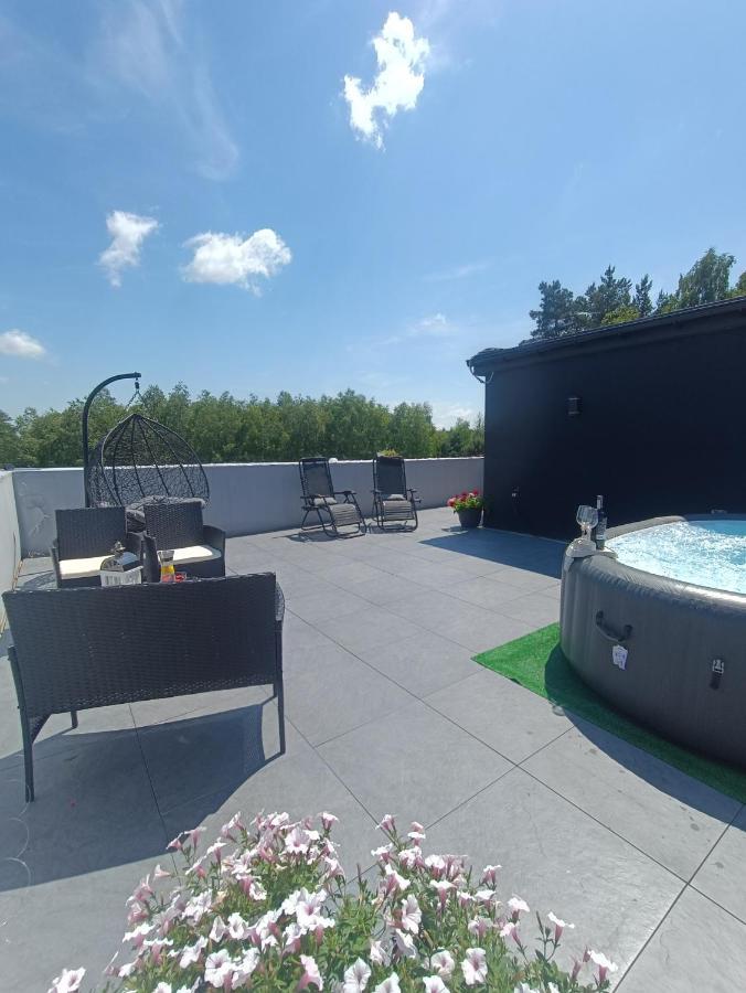 Modern Rancho - Apartamenty Nad Rzeka, Przy Stadninie Koni Kruszyna  Экстерьер фото
