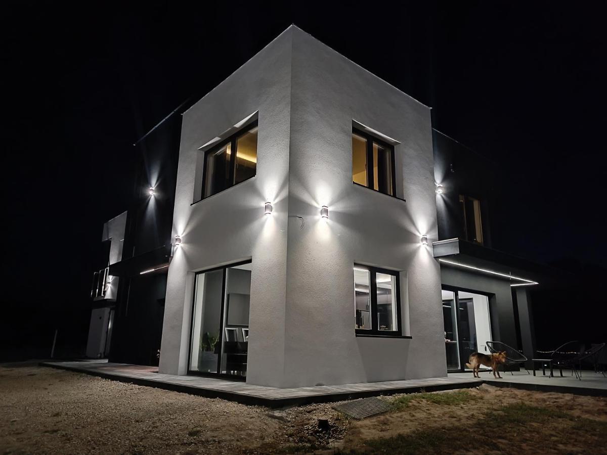 Modern Rancho - Apartamenty Nad Rzeka, Przy Stadninie Koni Kruszyna  Экстерьер фото